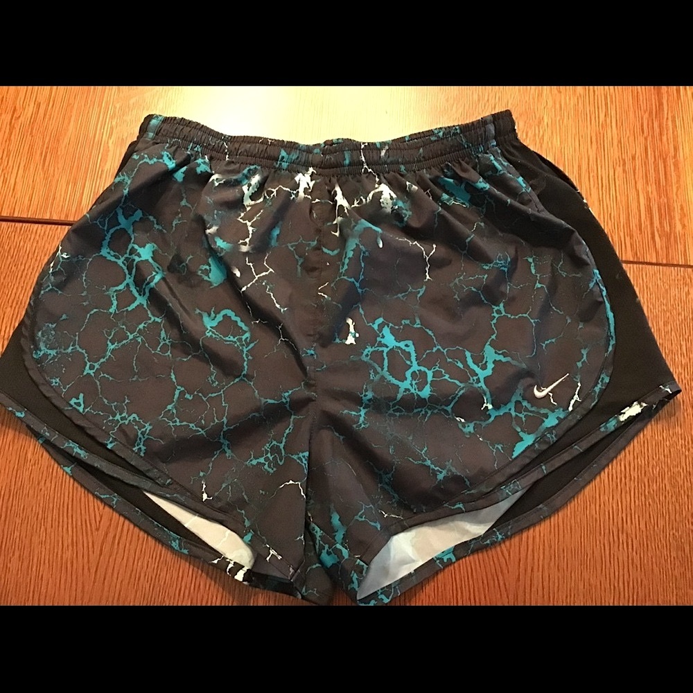 Nike Running Shorts 🦋
